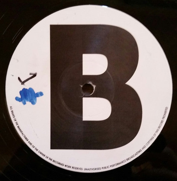 Hannah Jones : In A Broken Dream (12", TP)